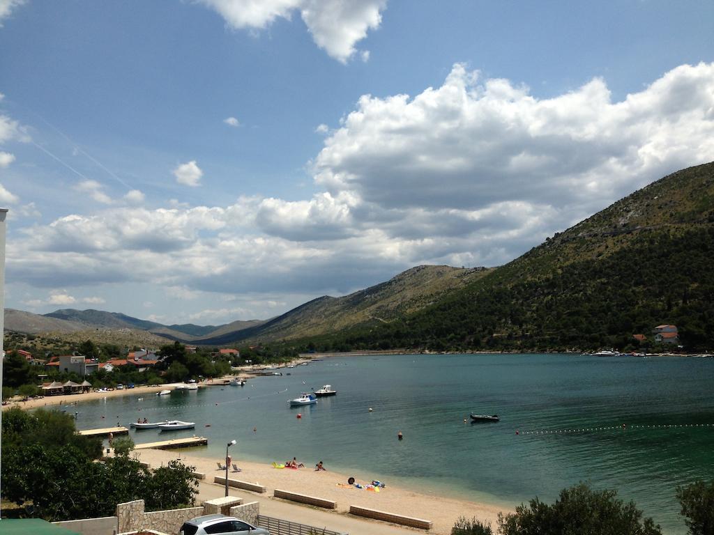 Apartments Vala Grebaštica الغرفة الصورة